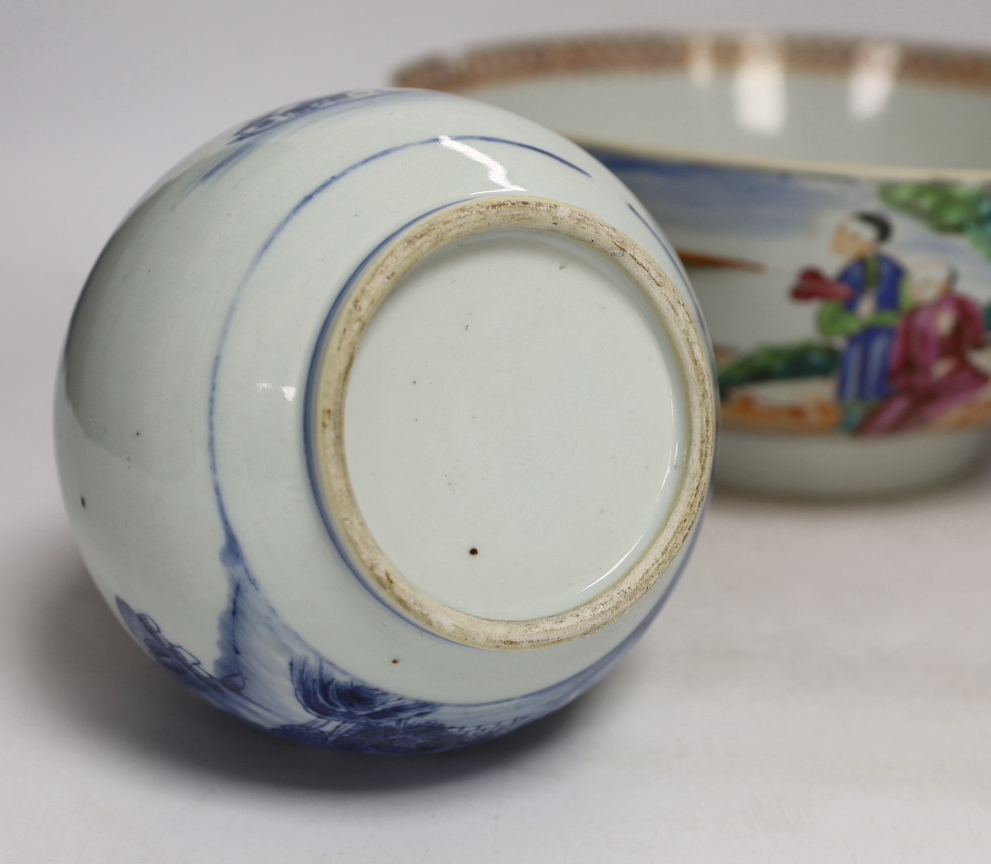 A Chinese Qianlong blue and white garlic neck vase and a famille rose bowl, 18th century largest 26cm in diameter